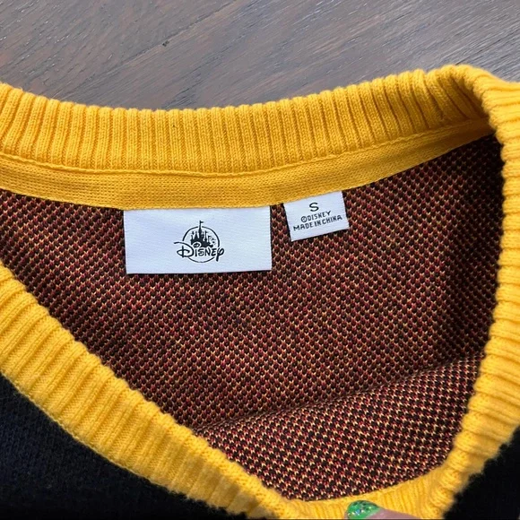 Disneyland long sleeve retro logo sweater small - Picture 3 of 5